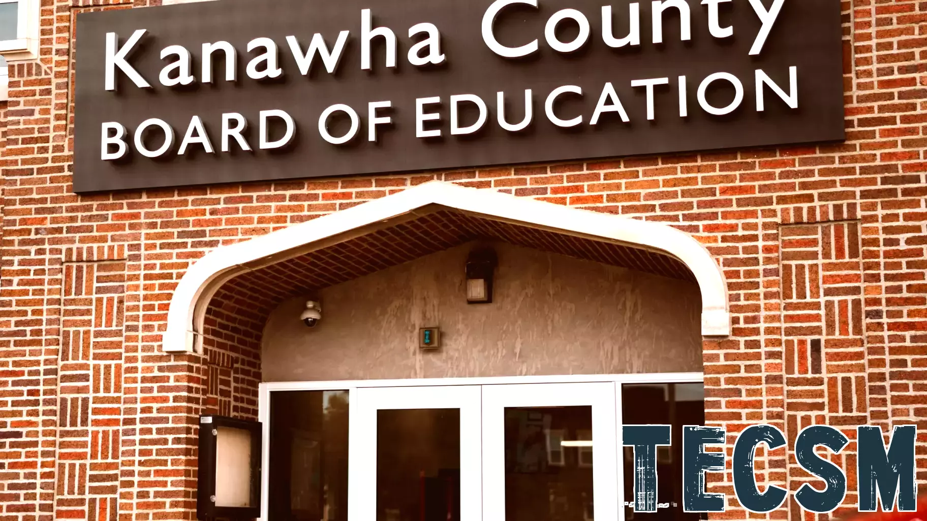 Kanawha, Jefferson counties looking to reduce technology use in classrooms this year