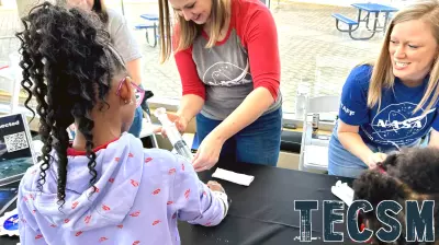 Students Learn About NASA's Temperature Regulation Technology for Astronauts